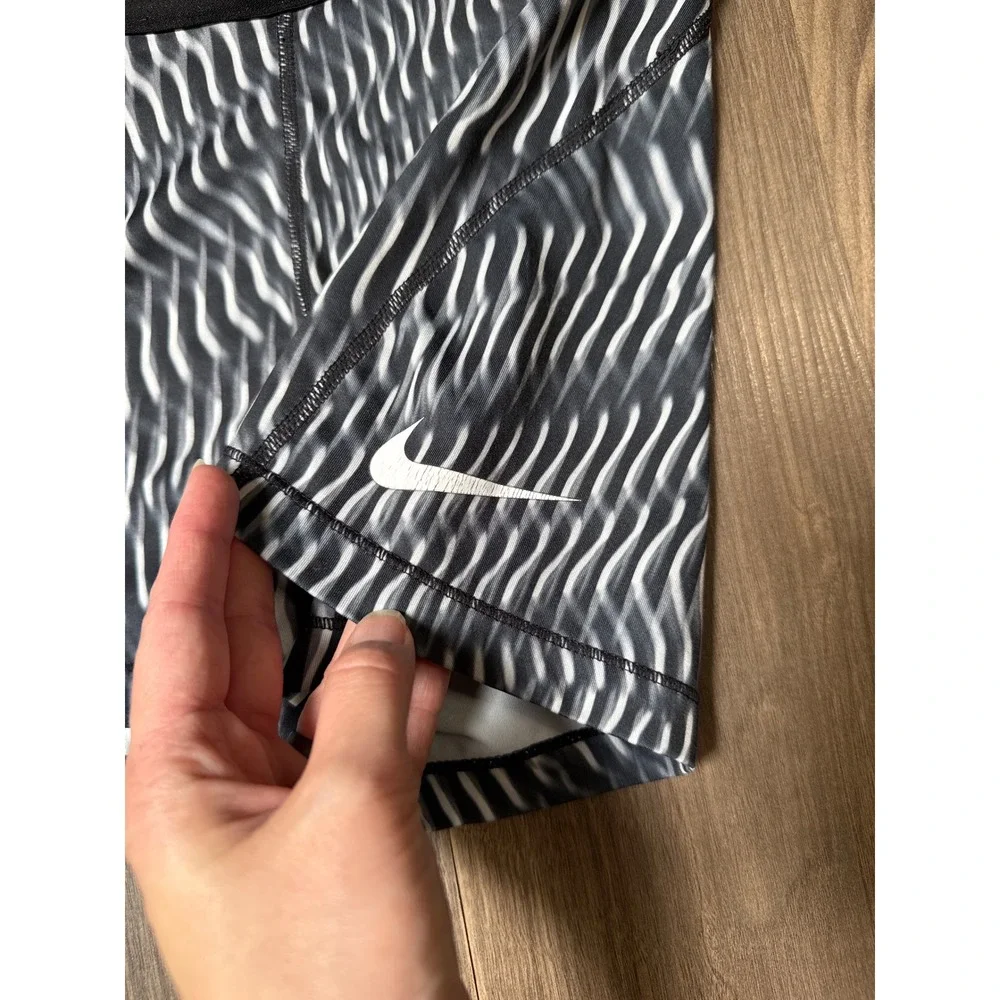 Nike Pro Shorts Medium‎ Black White Optic Print Dri-FIT Athletic Compression